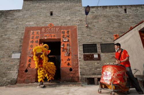 东莞两会 专访 司琪 聚焦 品质文化之都 建设,丰富市民文化生活 菜篮子